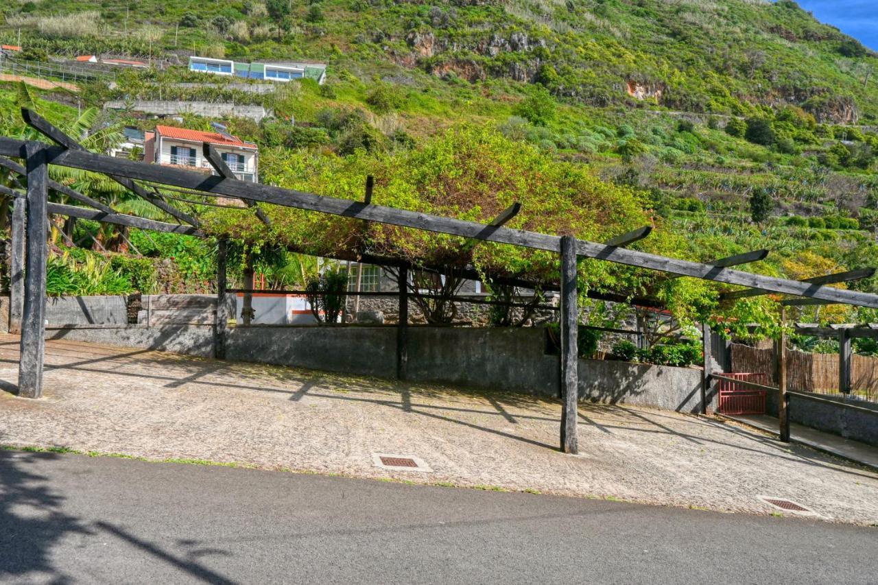 Casa do Pombal, a Home in Madeira Arco da Calheta (Madeira) Exterior foto