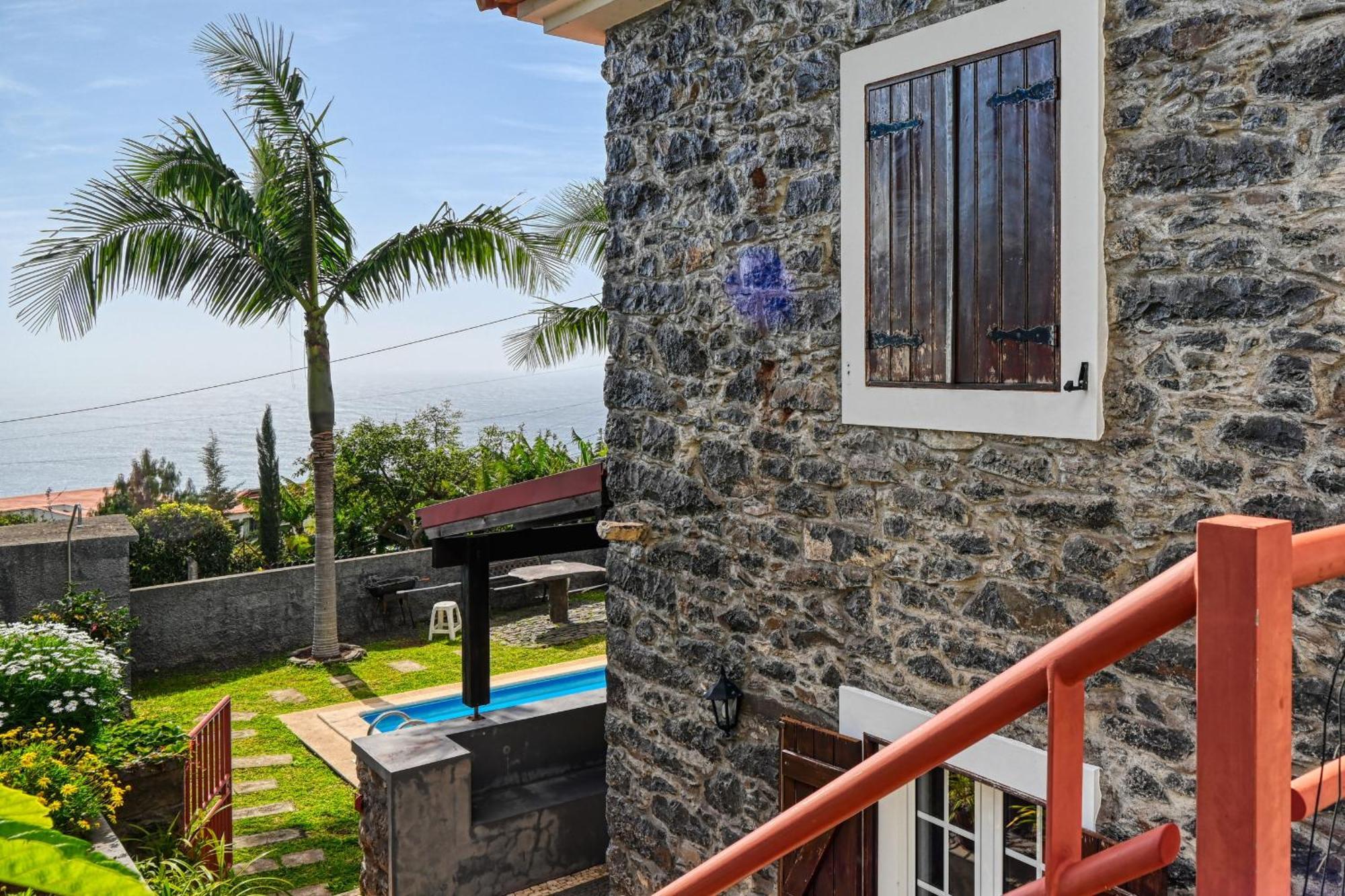 Casa do Pombal, a Home in Madeira Arco da Calheta (Madeira) Exterior foto